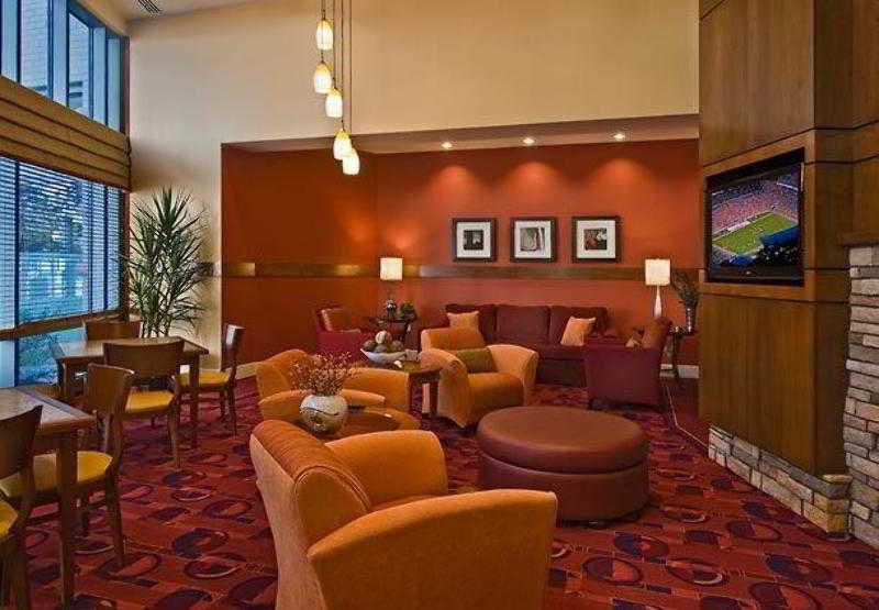 Courthouse 3* Arlington